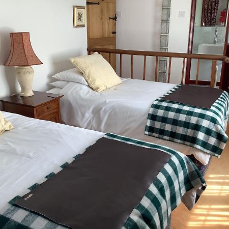 Bed and Breakfast Bwthyn Cudd Westbury  Exterior foto